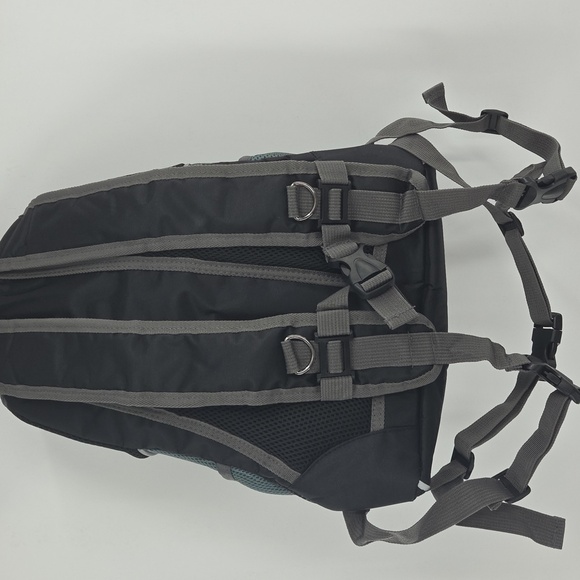 Pet Carrier Backpack with Mesh Window - Picture 10 of 16